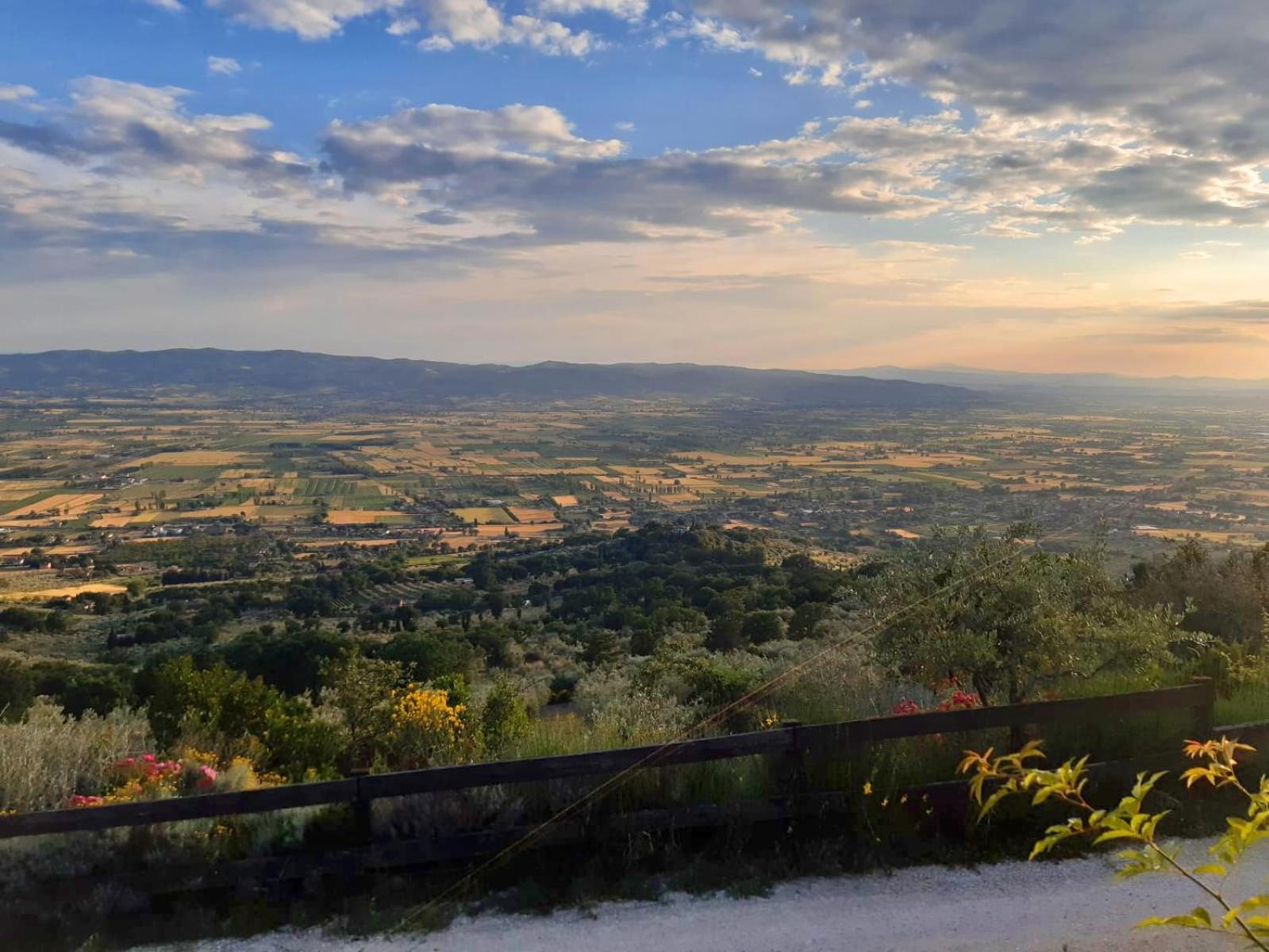 Le Mandrie Di San Paolo Villa Assisi Luaran gambar