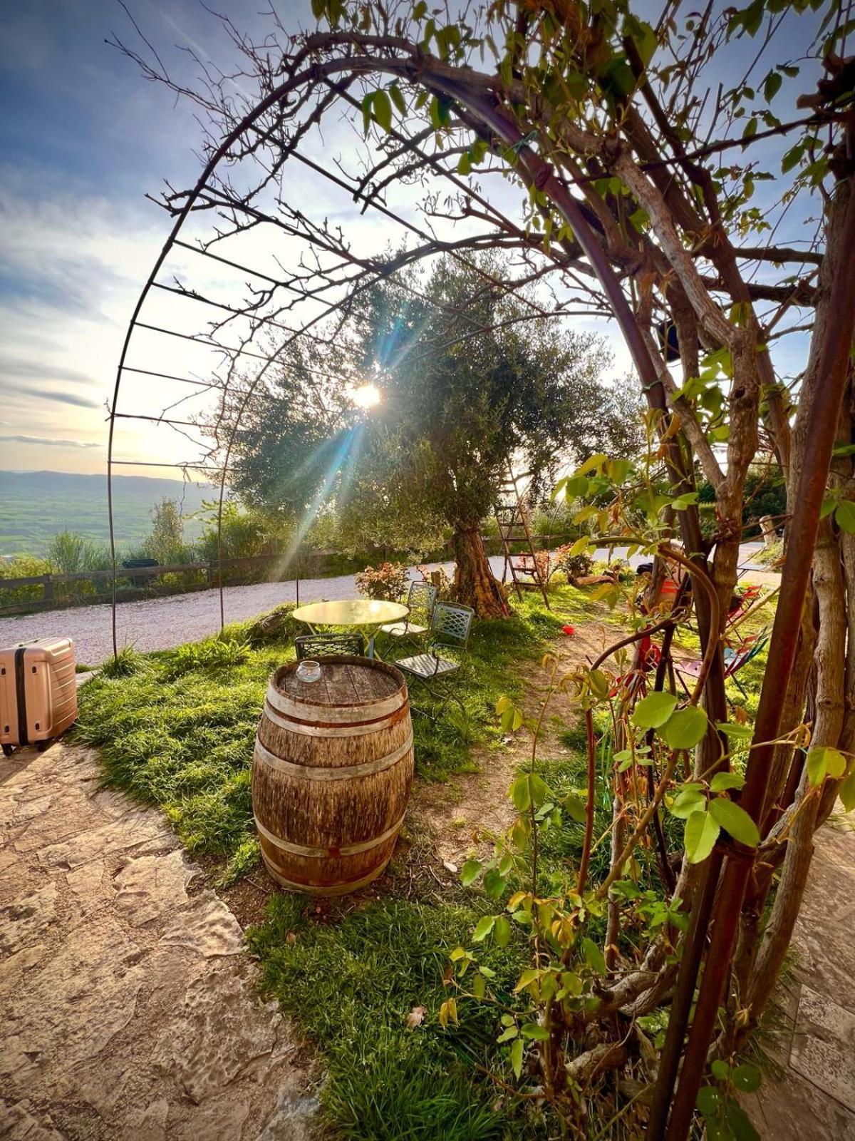 Le Mandrie Di San Paolo Villa Assisi Luaran gambar