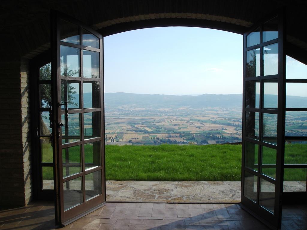 Le Mandrie Di San Paolo Villa Assisi Luaran gambar